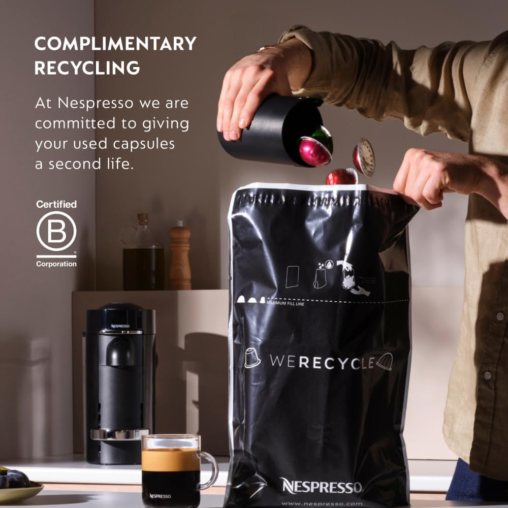 Liquorice Black Coffee Machine with Milk Frother X820