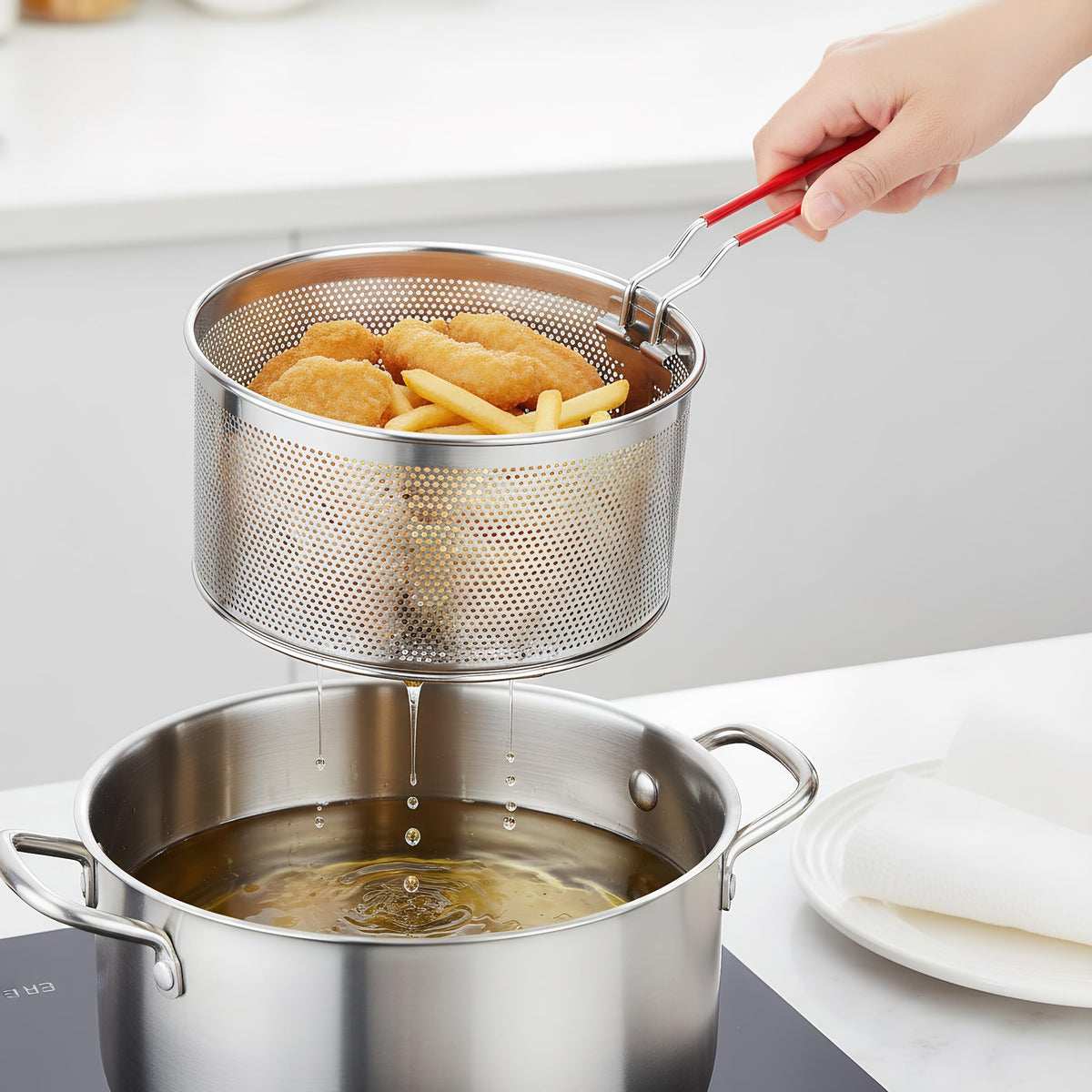Set of 2 Stainless Steel Pasta Strainers with Removable Handle N942